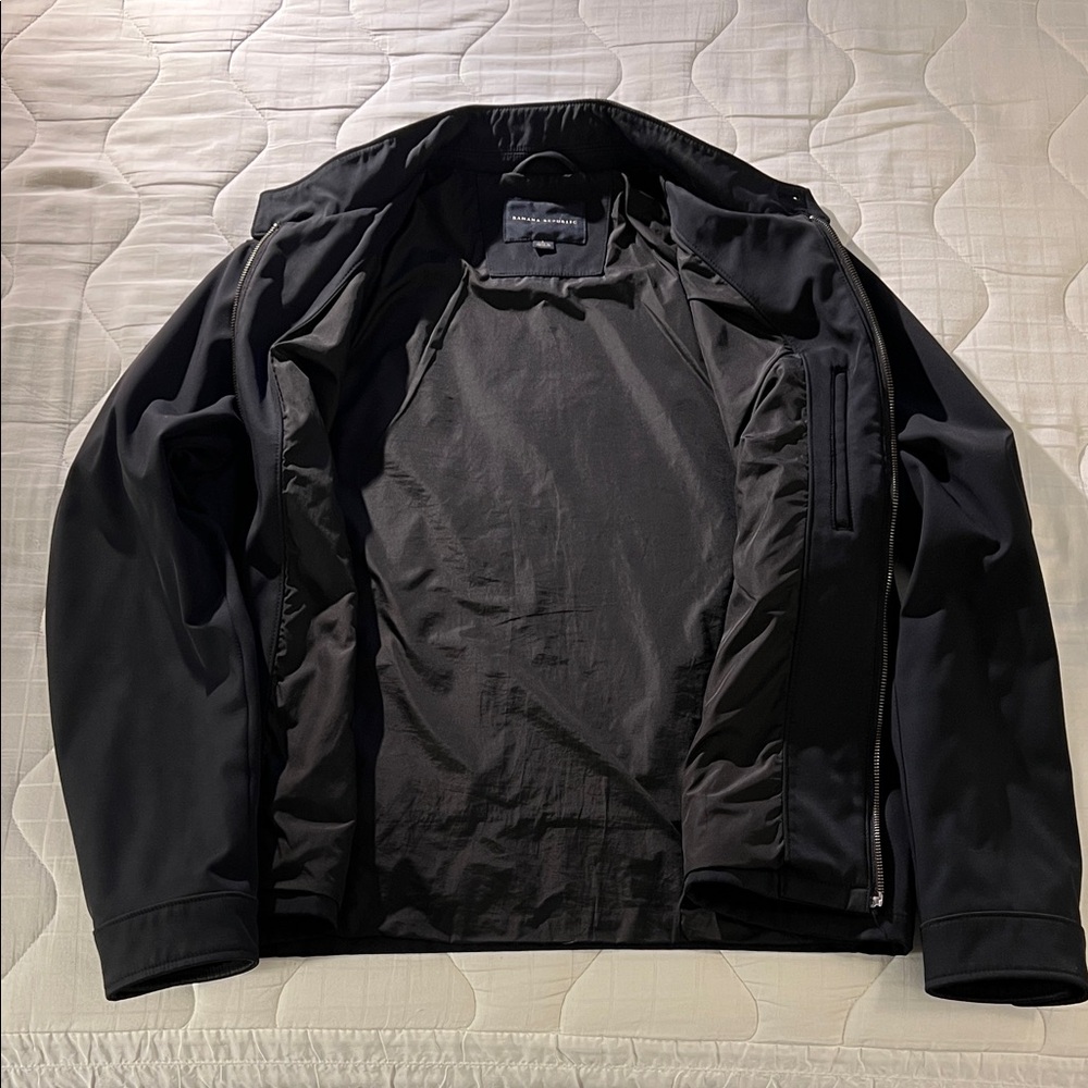 Banana Republic Men's Bomber-Style Water-Resistant Windbreaker - Black - Large - Picture 5 of 8